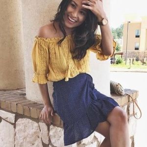 AE off the shoulder crop top